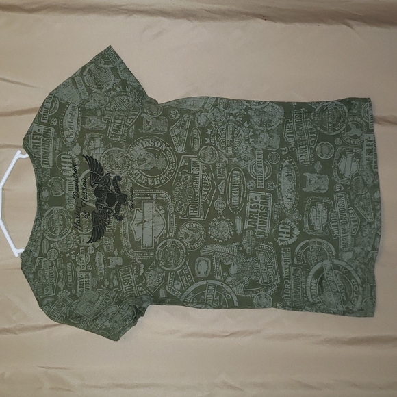 Harley Davidson women army green shirt. Silver logo. Size Medium. Bahamas - Picture 3 of 5